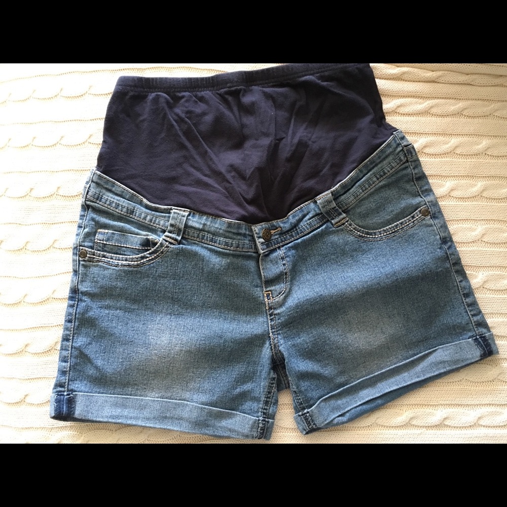 Blue denim Maternity shorts MEDIUM